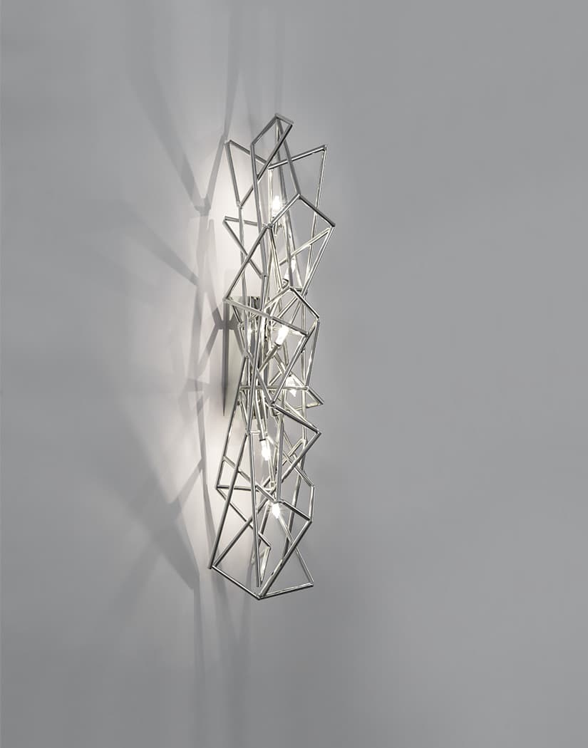 Etoile, twinkling in an indoor sky.