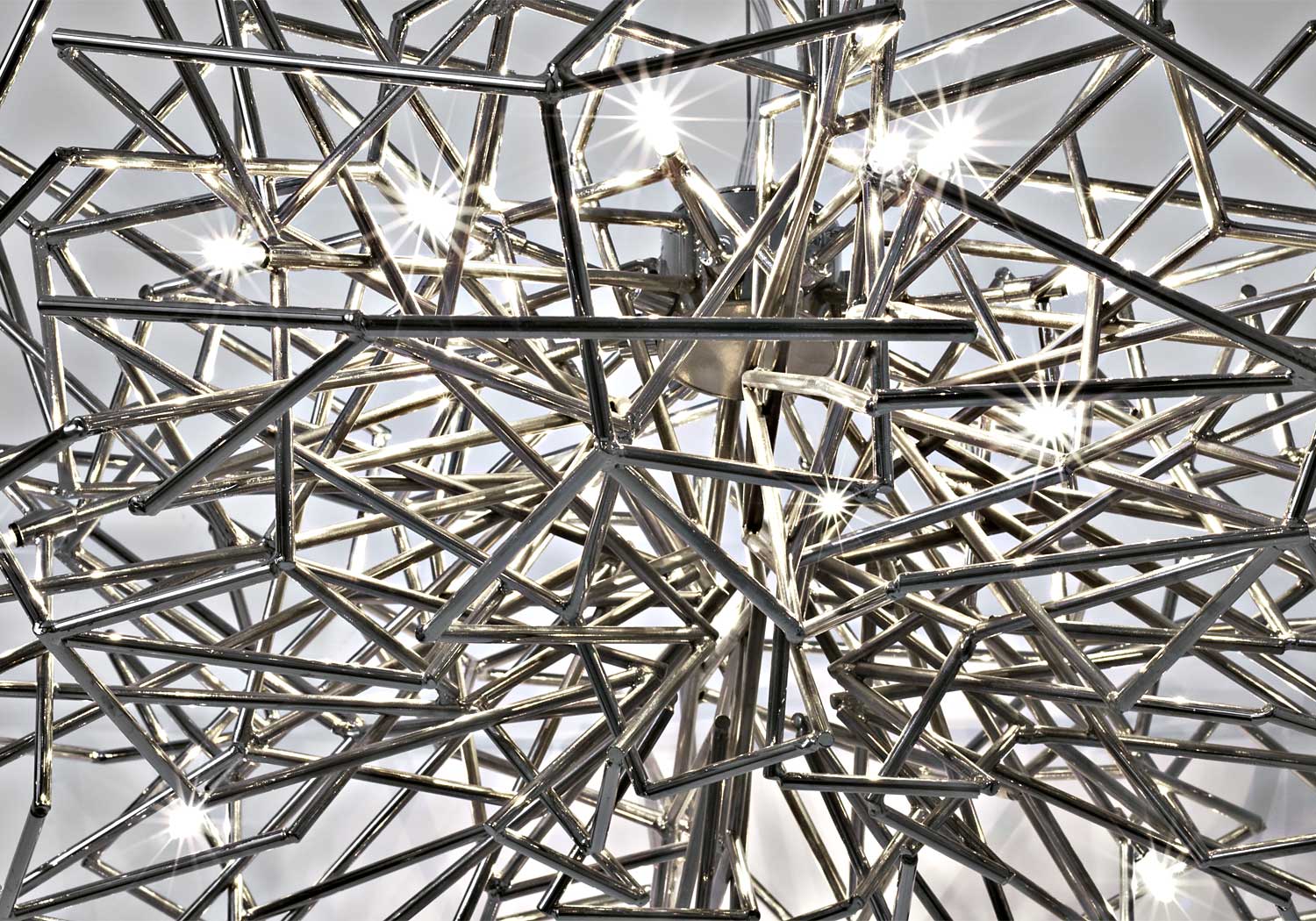 Etoile, twinkling in an indoor sky.