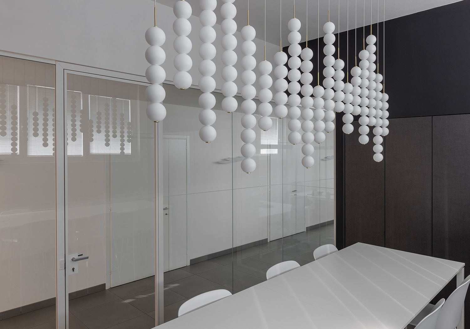 Abacus, multiplying luminescence.