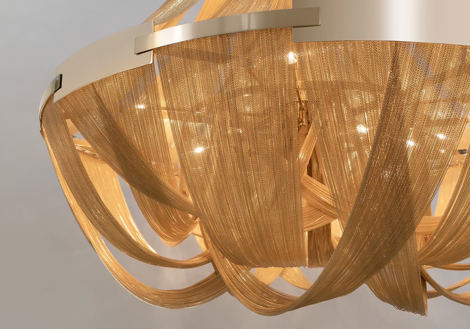 Soscik, classic form, modern look.